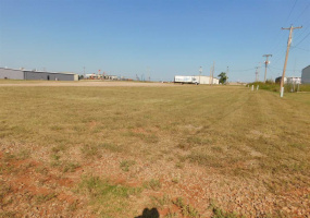 50 BathroomsBathrooms,Commercial/industrial,Industrial,Park Drive,128822