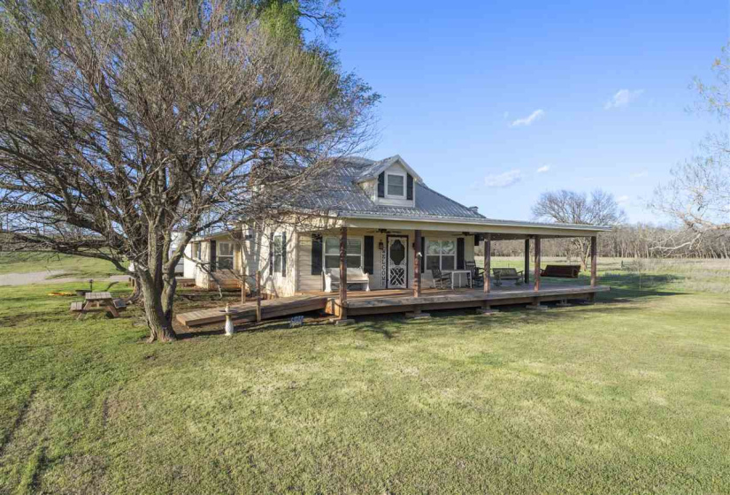 3 Bedrooms Bedrooms, ,3 BathroomsBathrooms,Residential,Ranch/farm,New Moon,1.5,129515