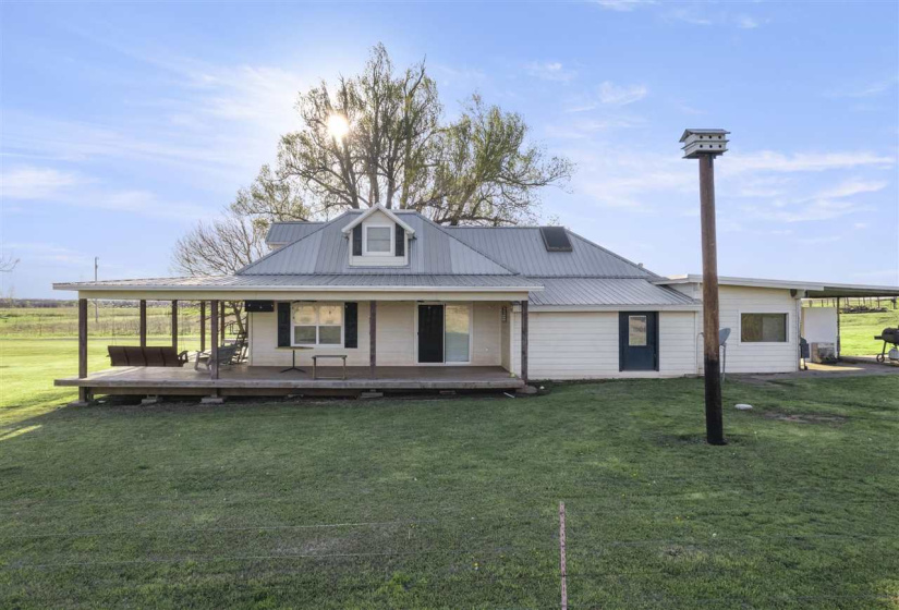 3 Bedrooms Bedrooms, ,3 BathroomsBathrooms,Residential,Ranch/farm,New Moon,1.5,129515