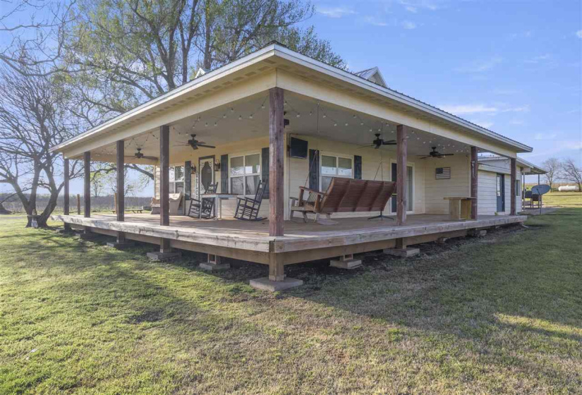 3 Bedrooms Bedrooms, ,3 BathroomsBathrooms,Residential,Ranch/farm,New Moon,1.5,129515