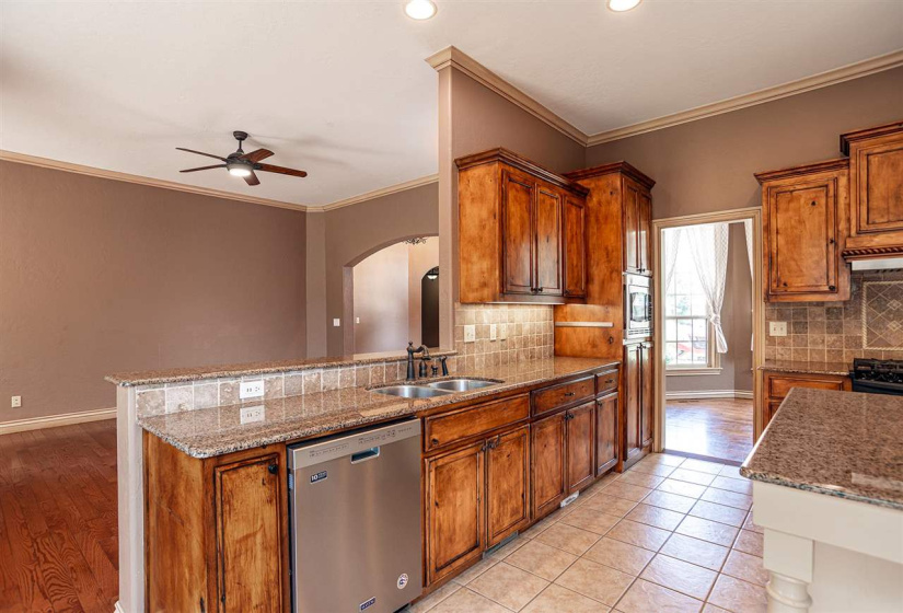 3 Bedrooms Bedrooms, ,2 BathroomsBathrooms,Residential,Single Family,Cypress Mill,2,129845