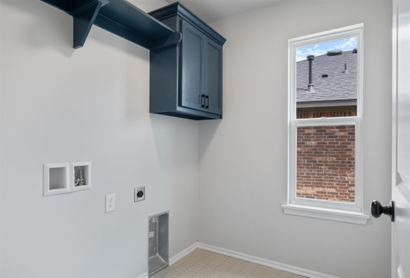 3 Bedrooms Bedrooms, ,2 BathroomsBathrooms,Residential,Single Family,29th,1,129905