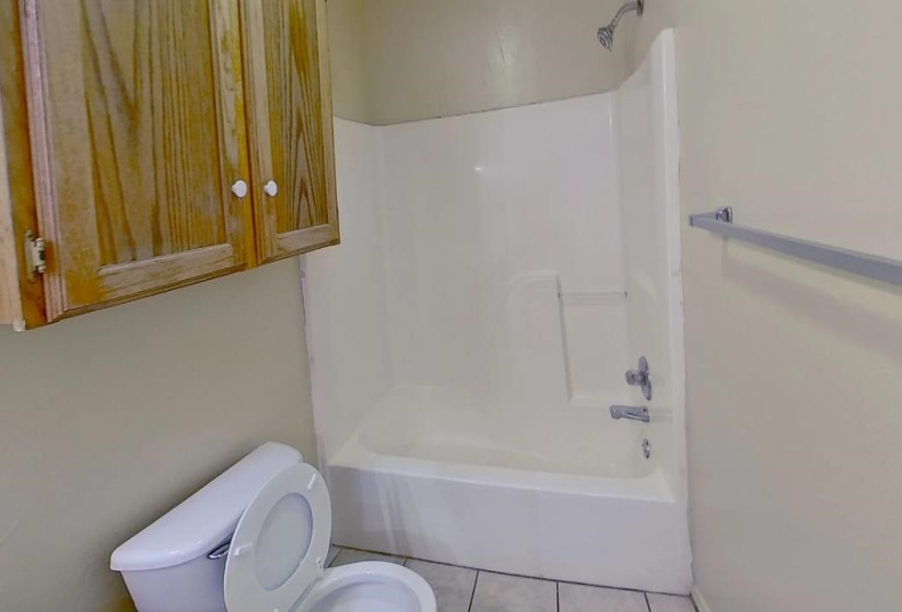 3 BathroomsBathrooms,Multi-family,Duplex,21st Avenue,1,129923