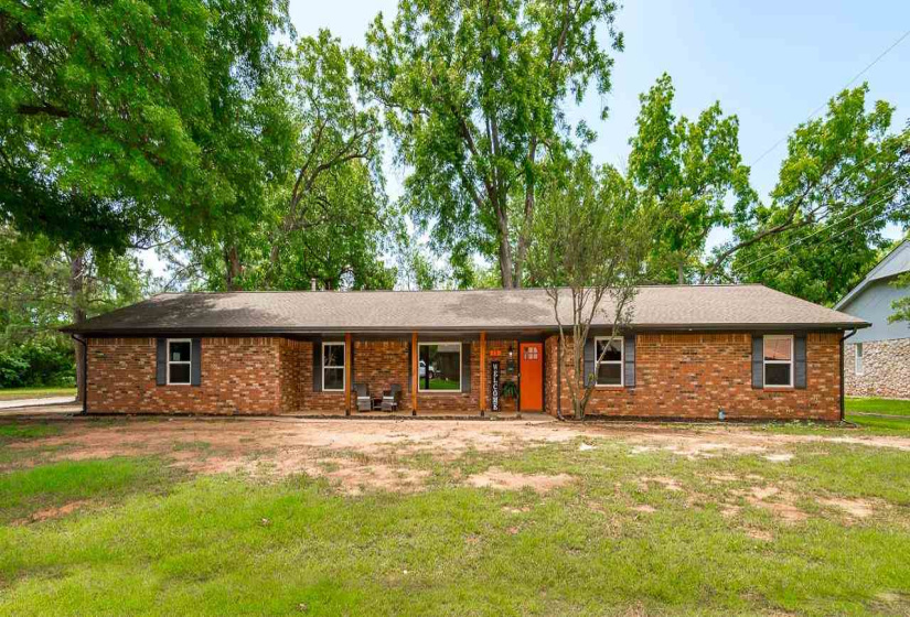 4 Bedrooms Bedrooms, ,3 BathroomsBathrooms,Residential,Single Family,Pecan,1,129974