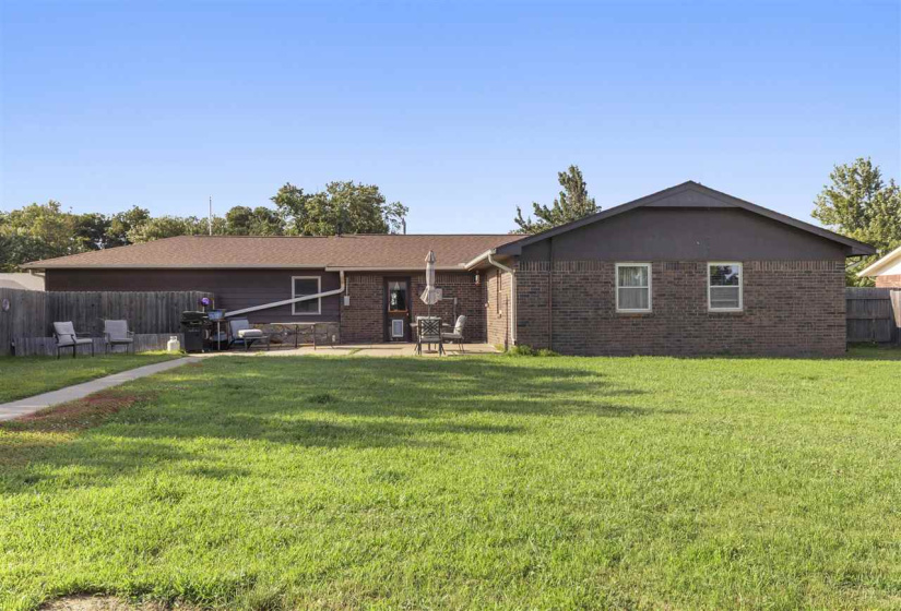 3 Bedrooms Bedrooms, ,2 BathroomsBathrooms,Residential,Single Family,Chickasaw,1,130197