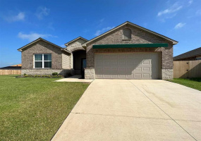 4 Bedrooms Bedrooms, ,2 BathroomsBathrooms,Residential,Single Family,Kinder Wells,1,130205