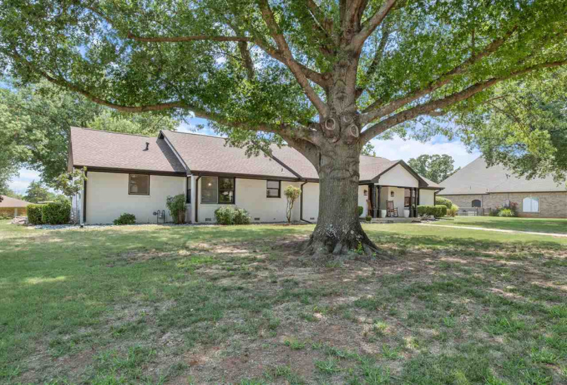 3 Bedrooms Bedrooms, ,2 BathroomsBathrooms,Residential,Single Family,Crestview,1,130235