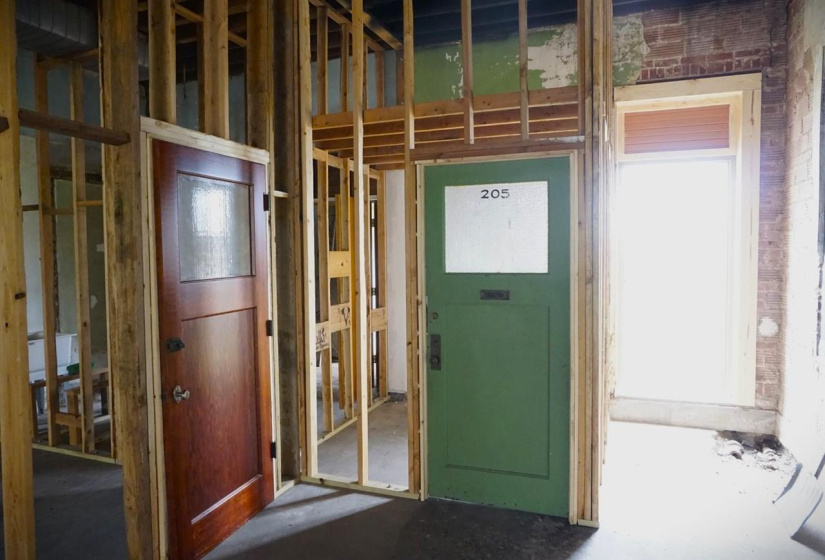 11 BathroomsBathrooms,Commercial/industrial,Commercial,Cedar,1,130265