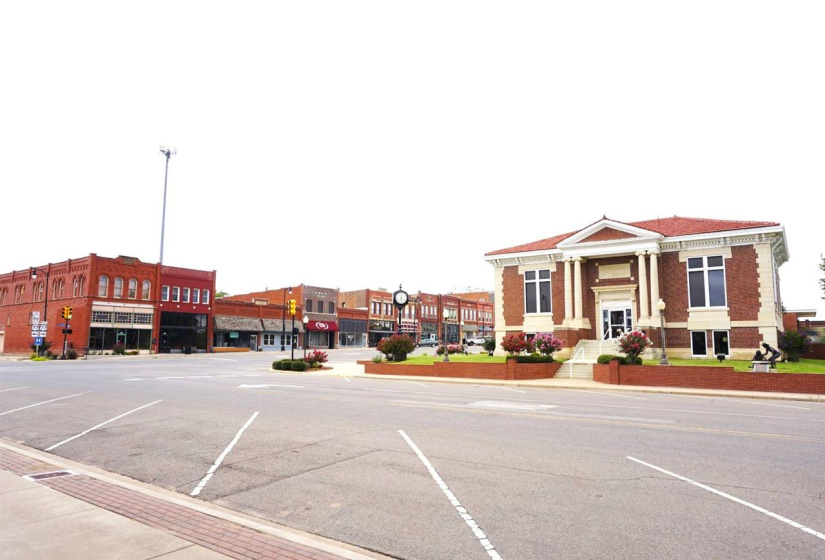 11 BathroomsBathrooms,Commercial/industrial,Commercial,Cedar,1,130267