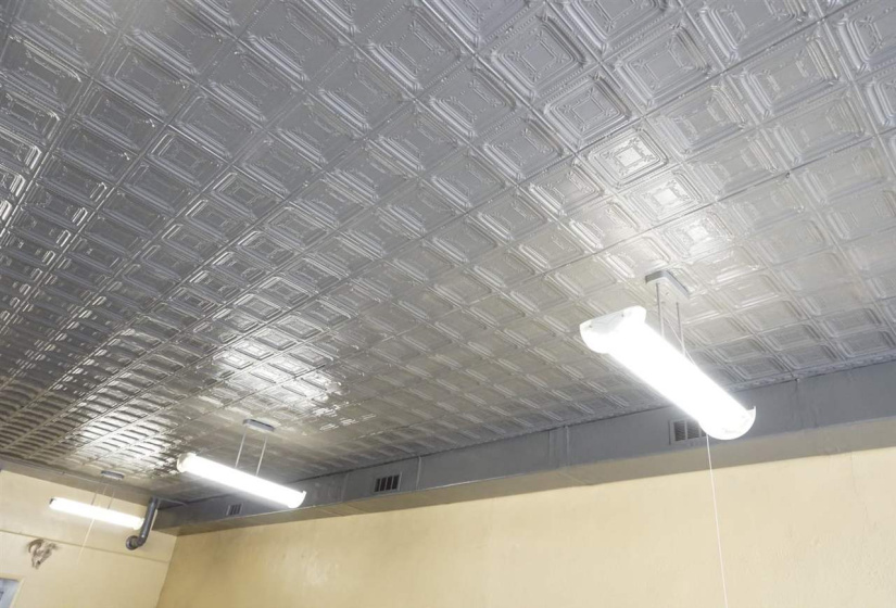 11 BathroomsBathrooms,Commercial/industrial,Commercial,Cedar,1,130267