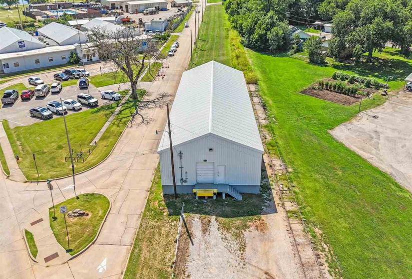 6 BathroomsBathrooms,Commercial/industrial,Commercial,12th,1,130363