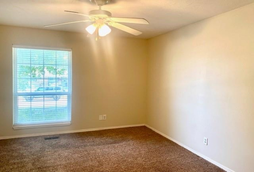 3 Bedrooms Bedrooms, ,1 BathroomBathrooms,Residential,Single Family,Hanson,1,130442