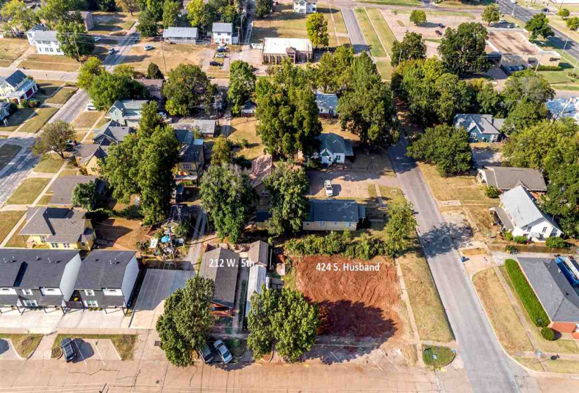 6 BathroomsBathrooms,Commercial/industrial,Commercial,Husband,1,130622