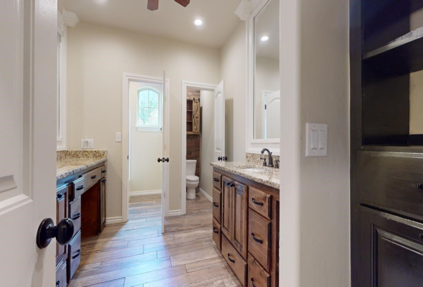 5 Bedrooms Bedrooms, ,3 BathroomsBathrooms,Residential,Single Family,Seadog,2,130512