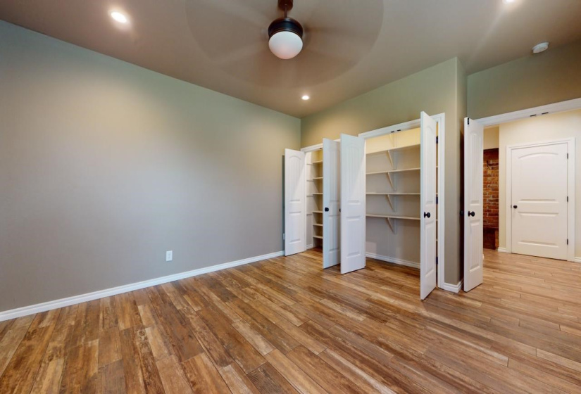 5 Bedrooms Bedrooms, ,3 BathroomsBathrooms,Residential,Single Family,Seadog,2,130512