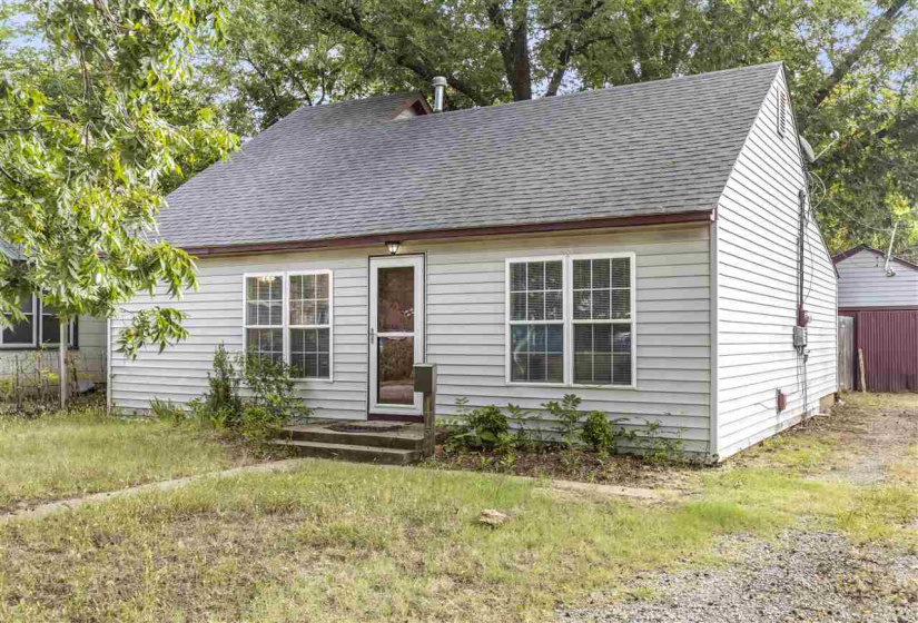 2 Bedrooms Bedrooms, ,2 BathroomsBathrooms,Residential,Single Family,Hartford,1,130775