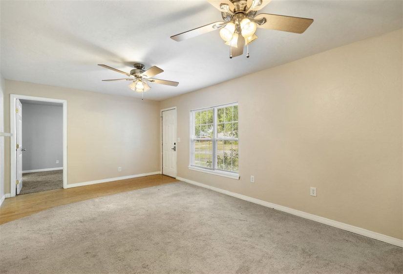 2 Bedrooms Bedrooms, ,2 BathroomsBathrooms,Residential,Single Family,Hartford,1,130775