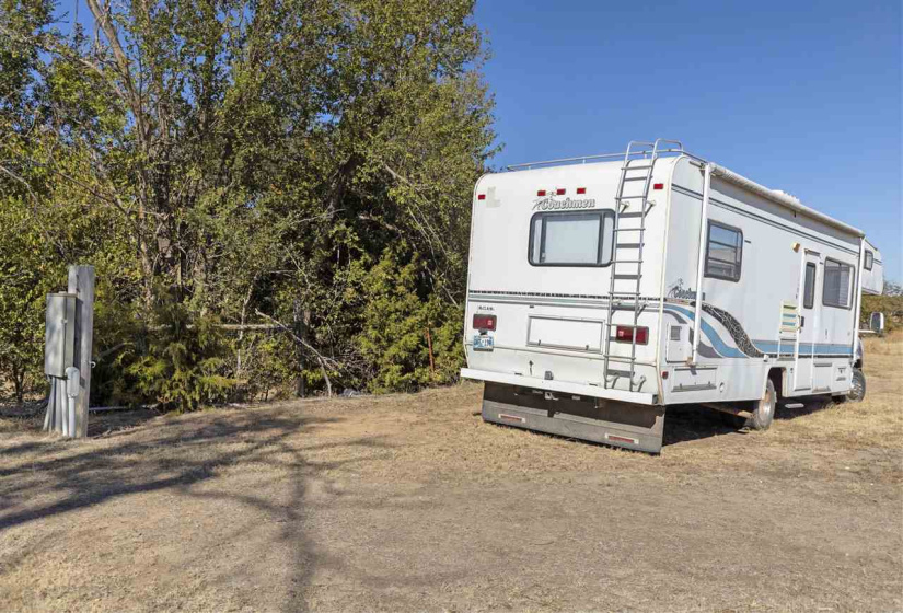 11 BathroomsBathrooms,Commercial/industrial,Commercial,COUNTY ROAD 120,1,130832