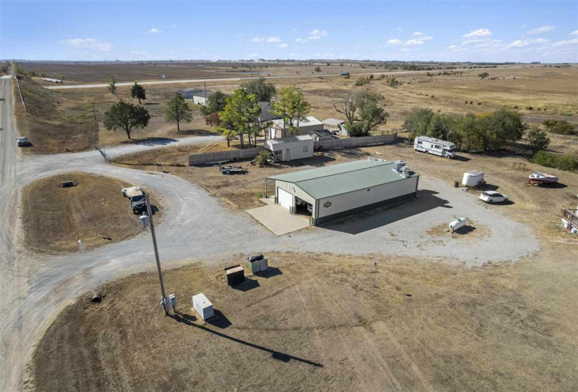 11 BathroomsBathrooms,Commercial/industrial,Commercial,COUNTY ROAD 120,1,130832