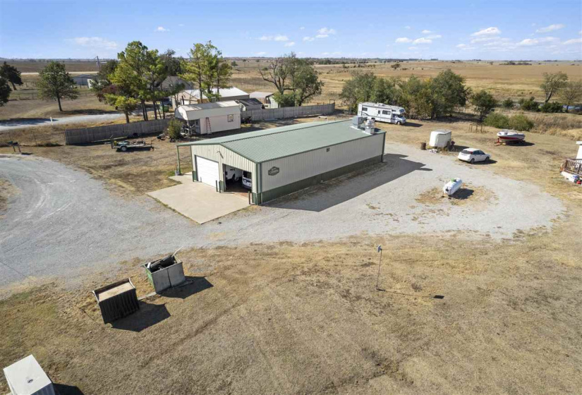 11 BathroomsBathrooms,Commercial/industrial,Commercial,COUNTY ROAD 120,1,130832