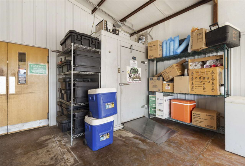 11 BathroomsBathrooms,Commercial/industrial,Commercial,COUNTY ROAD 120,1,130832