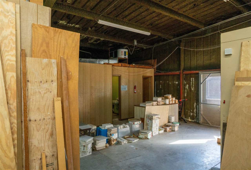 11 BathroomsBathrooms,Commercial/industrial,Commercial,Monroe,1,130885