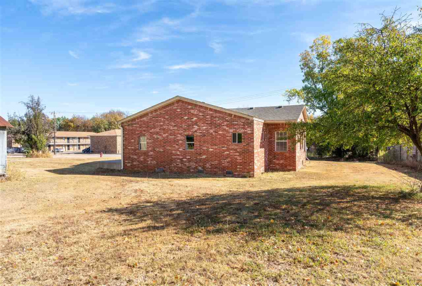 11 BathroomsBathrooms,Commercial/industrial,Commercial,Monroe,1,130885
