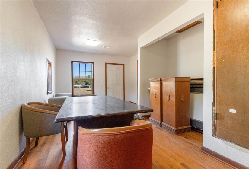 11 BathroomsBathrooms,Commercial/industrial,Commercial,Monroe,1,130885