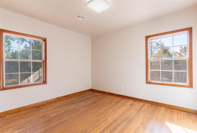 11 BathroomsBathrooms,Commercial/industrial,Commercial,Monroe,1,130885