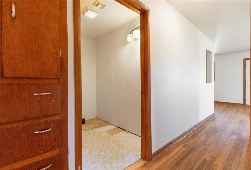 11 BathroomsBathrooms,Commercial/industrial,Commercial,Monroe,1,130885