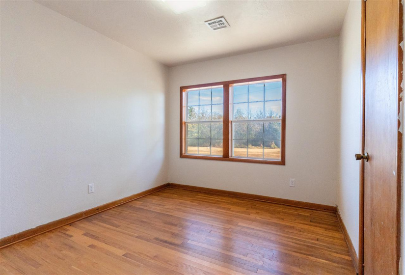 11 BathroomsBathrooms,Commercial/industrial,Commercial,Monroe,1,130885