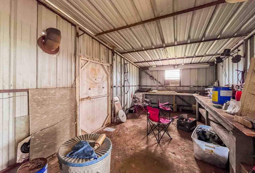 3 Bedrooms Bedrooms, ,1 BathroomBathrooms,Residential,Single Family,Kings,1,130909