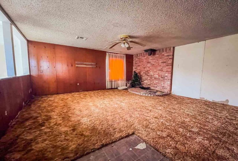 3 Bedrooms Bedrooms, ,1 BathroomBathrooms,Residential,Single Family,Kings,1,130909