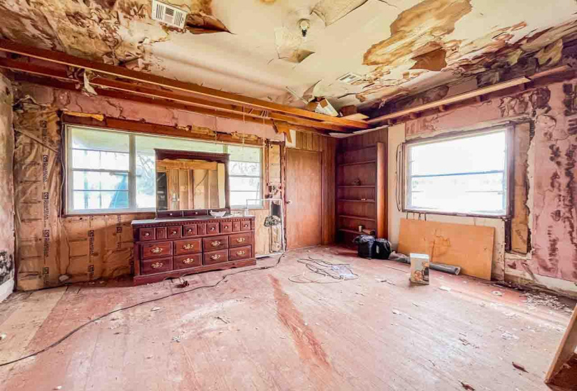 3 Bedrooms Bedrooms, ,1 BathroomBathrooms,Residential,Single Family,Kings,1,130909