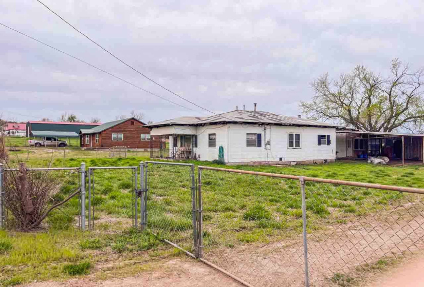 3 Bedrooms Bedrooms, ,1 BathroomBathrooms,Residential,Single Family,Kings,1,130909