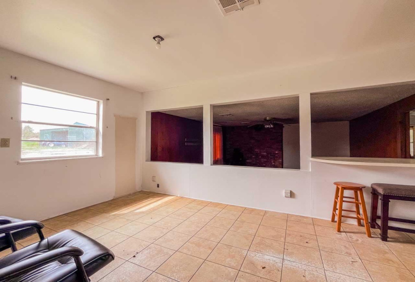 3 Bedrooms Bedrooms, ,1 BathroomBathrooms,Residential,Single Family,Kings,1,130909