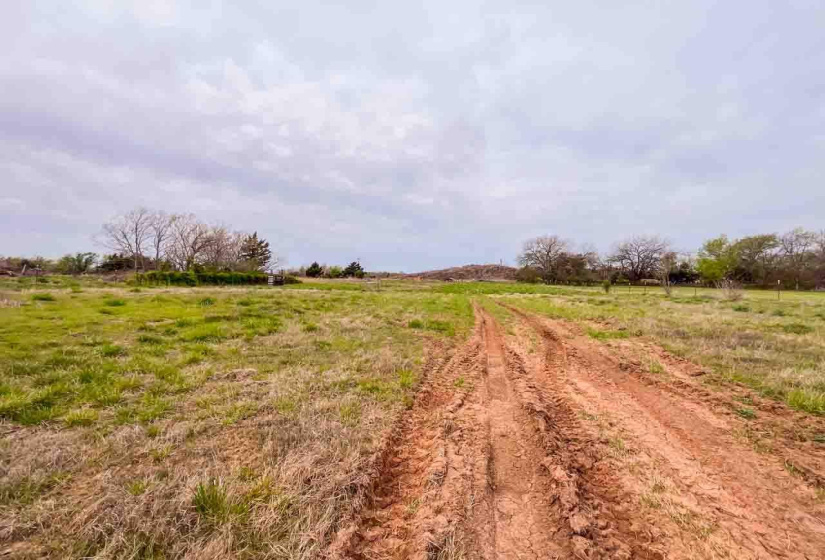 3 Bedrooms Bedrooms, ,1 BathroomBathrooms,Residential,Single Family,Kings,1,130909
