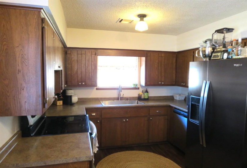 3 Bedrooms Bedrooms, ,1 BathroomBathrooms,Residential,Single Family,Park,1,130910