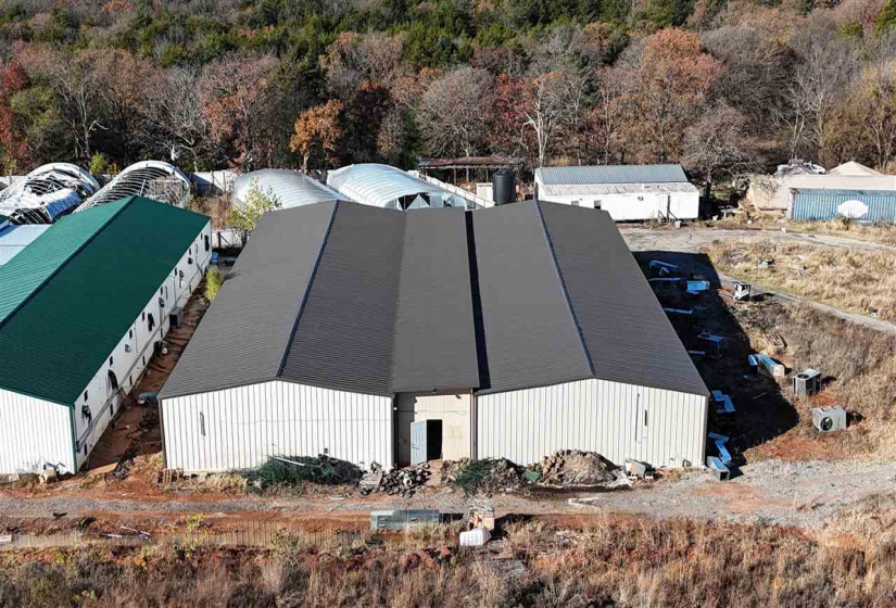 Commercial/industrial,Commercial,68th,1,130920