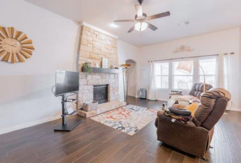 3 Bedrooms Bedrooms, ,2 BathroomsBathrooms,Residential,Single Family,Martin,1,130918