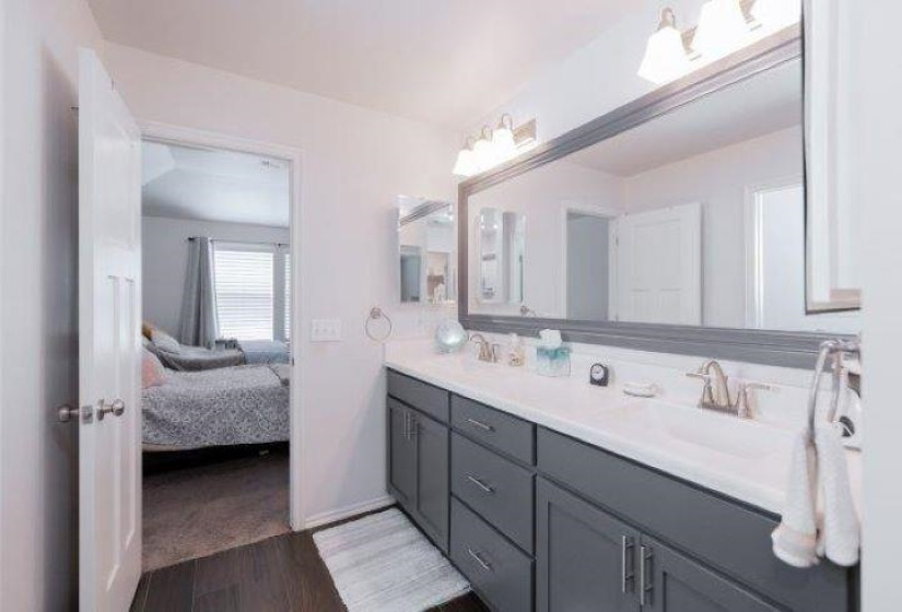 3 Bedrooms Bedrooms, ,2 BathroomsBathrooms,Residential,Single Family,Martin,1,130918