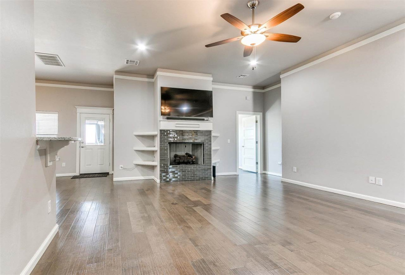 3 Bedrooms Bedrooms, ,2 BathroomsBathrooms,Residential,Single Family,Santa Monica,1.5,130934