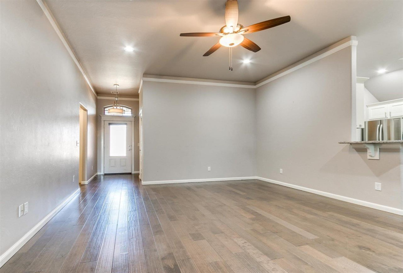 3 Bedrooms Bedrooms, ,2 BathroomsBathrooms,Residential,Single Family,Santa Monica,1.5,130934