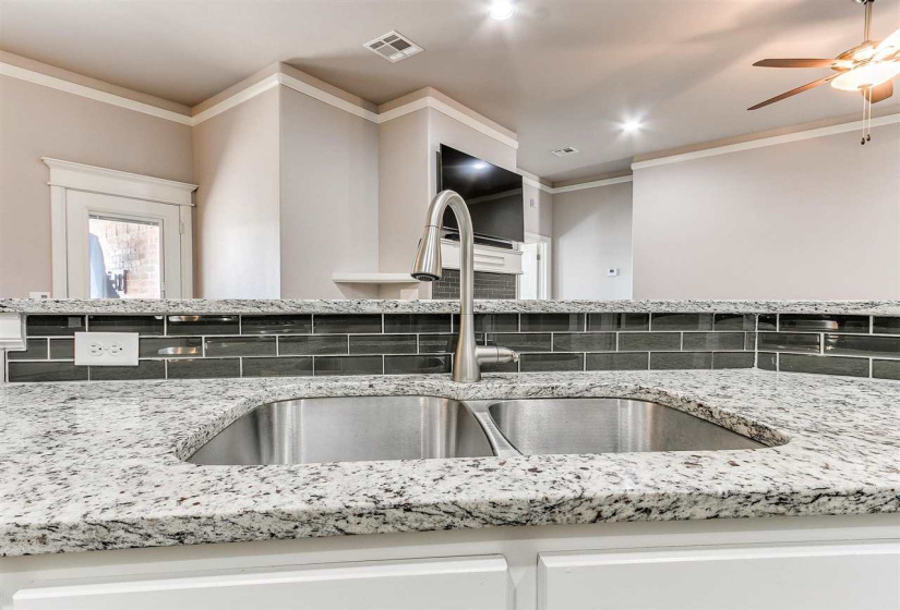 3 Bedrooms Bedrooms, ,2 BathroomsBathrooms,Residential,Single Family,Santa Monica,1.5,130934