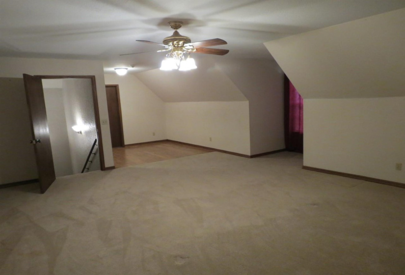 3 Bedrooms Bedrooms, ,3 BathroomsBathrooms,Residential,Single Family,Washington,1.5,130935