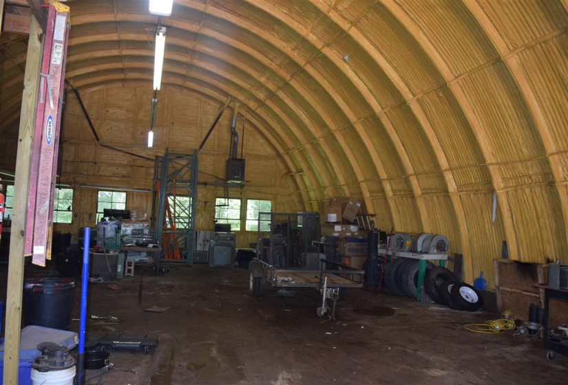 11 BathroomsBathrooms,Commercial/industrial,Commercial,14th,1,130981