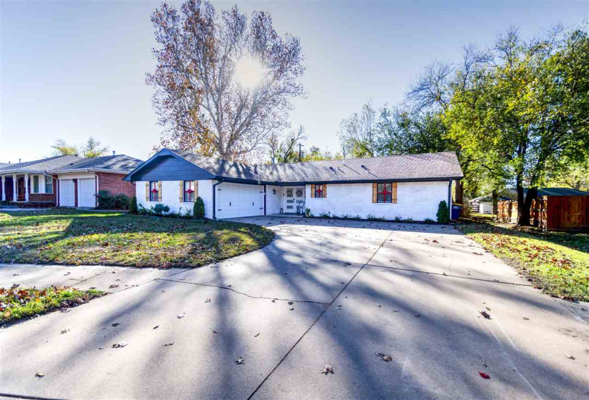 3 Bedrooms Bedrooms, ,2 BathroomsBathrooms,Residential,Single Family,Canyon Rim,1,130987