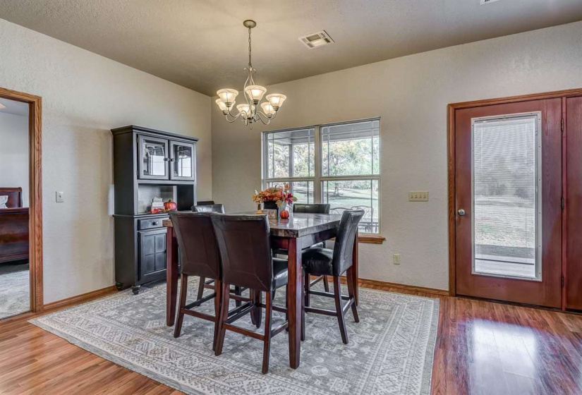 3 Bedrooms Bedrooms, ,2 BathroomsBathrooms,Residential,Single Family,122nd,1,130998