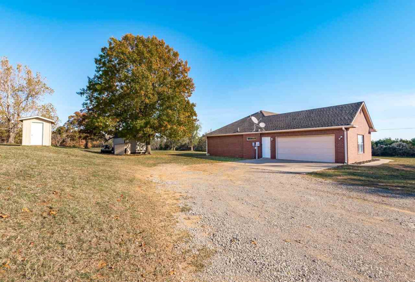 3 Bedrooms Bedrooms, ,2 BathroomsBathrooms,Residential,Single Family,122nd,1,130998