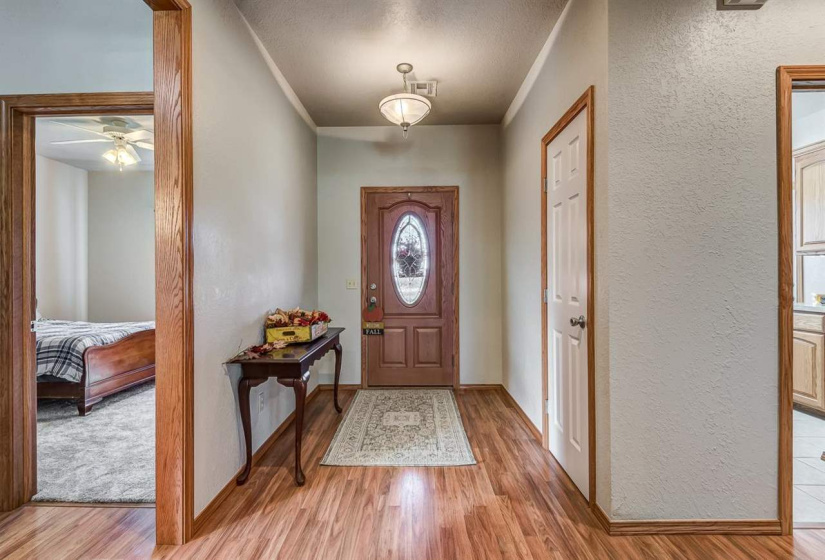 3 Bedrooms Bedrooms, ,2 BathroomsBathrooms,Residential,Single Family,122nd,1,130998